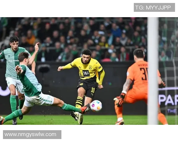 2016年曼联与多特蒙德激战回顾：经典对决与精彩瞬间的深度解析