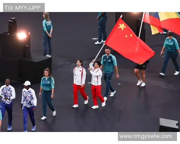 中国女篮迎战法国明星队巅峰对决展现篮球魅力与实力的较量