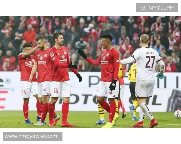 W格斯堡主场迎战拜仁慕尼黑争夺德甲荣耀的激烈对决